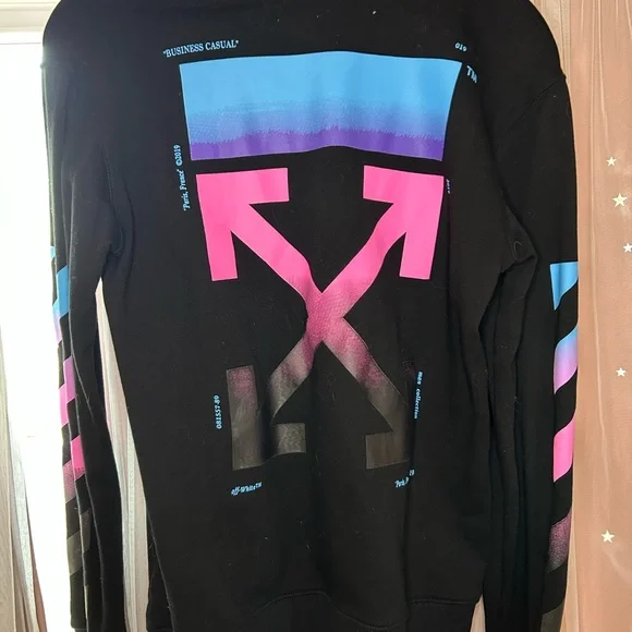 OFF WHITE DIAG GRADIENT CREWNECK SWEATSHIRT 💗🦋
